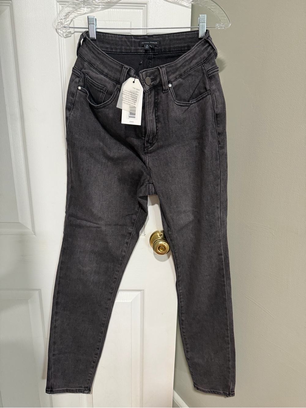 Universal Standard Skinny Jeans in Washed Black